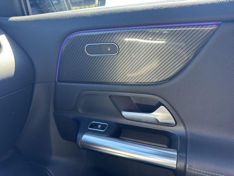 Mercedes-Benz GLA GLA 200 d Automatic Premium