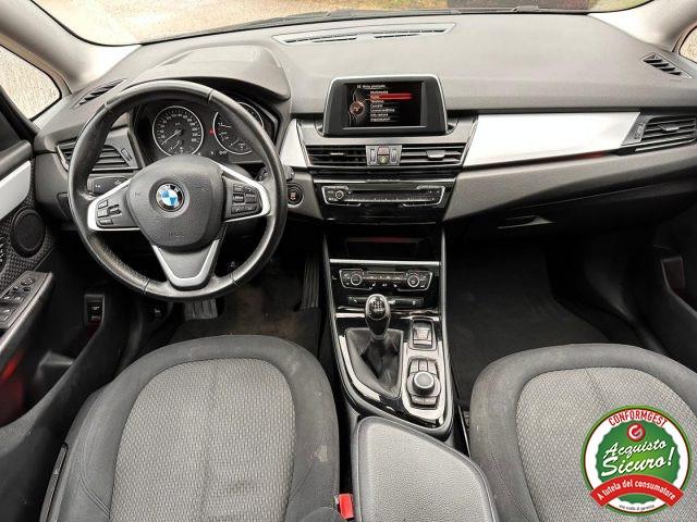 BMW 218 i Active Tourer Advantage Tetto