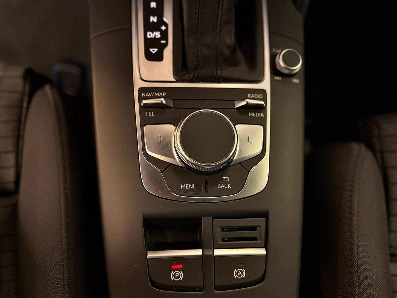 Audi A3 SPB 1.6 TDI 116 CV S tronic S-LINE