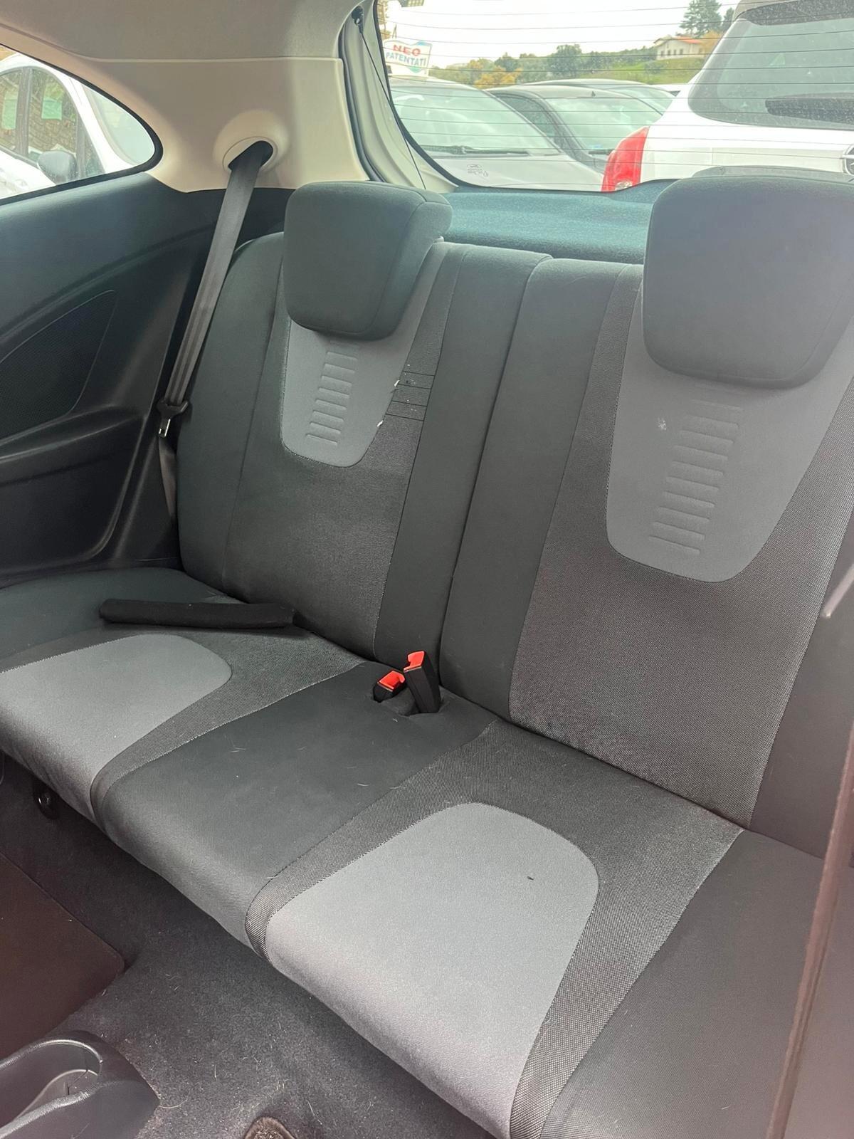 Ford Ka 1.2 8V 69CV Titanium