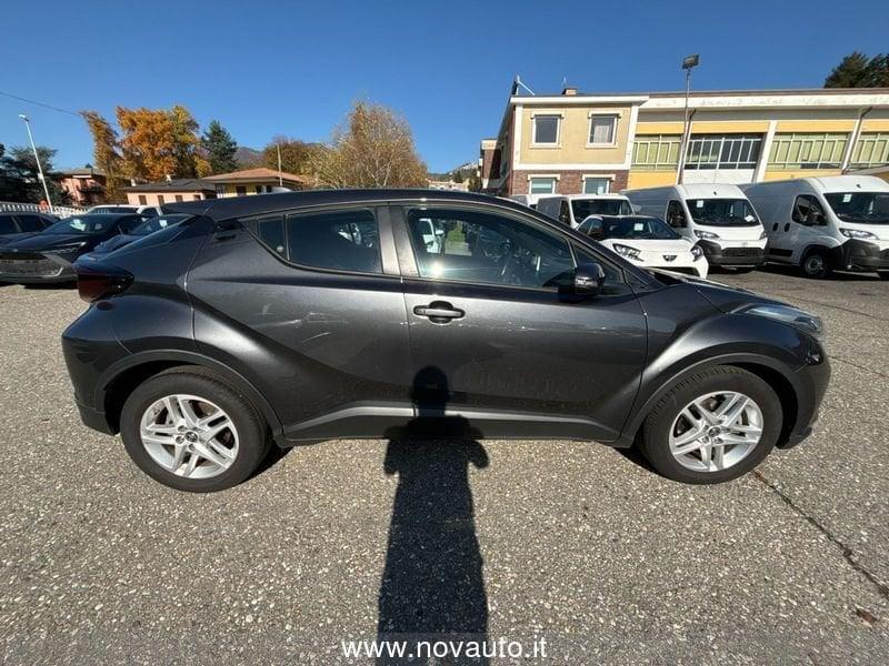 Toyota C-HR 1.8 Hybrid E-CVT Active