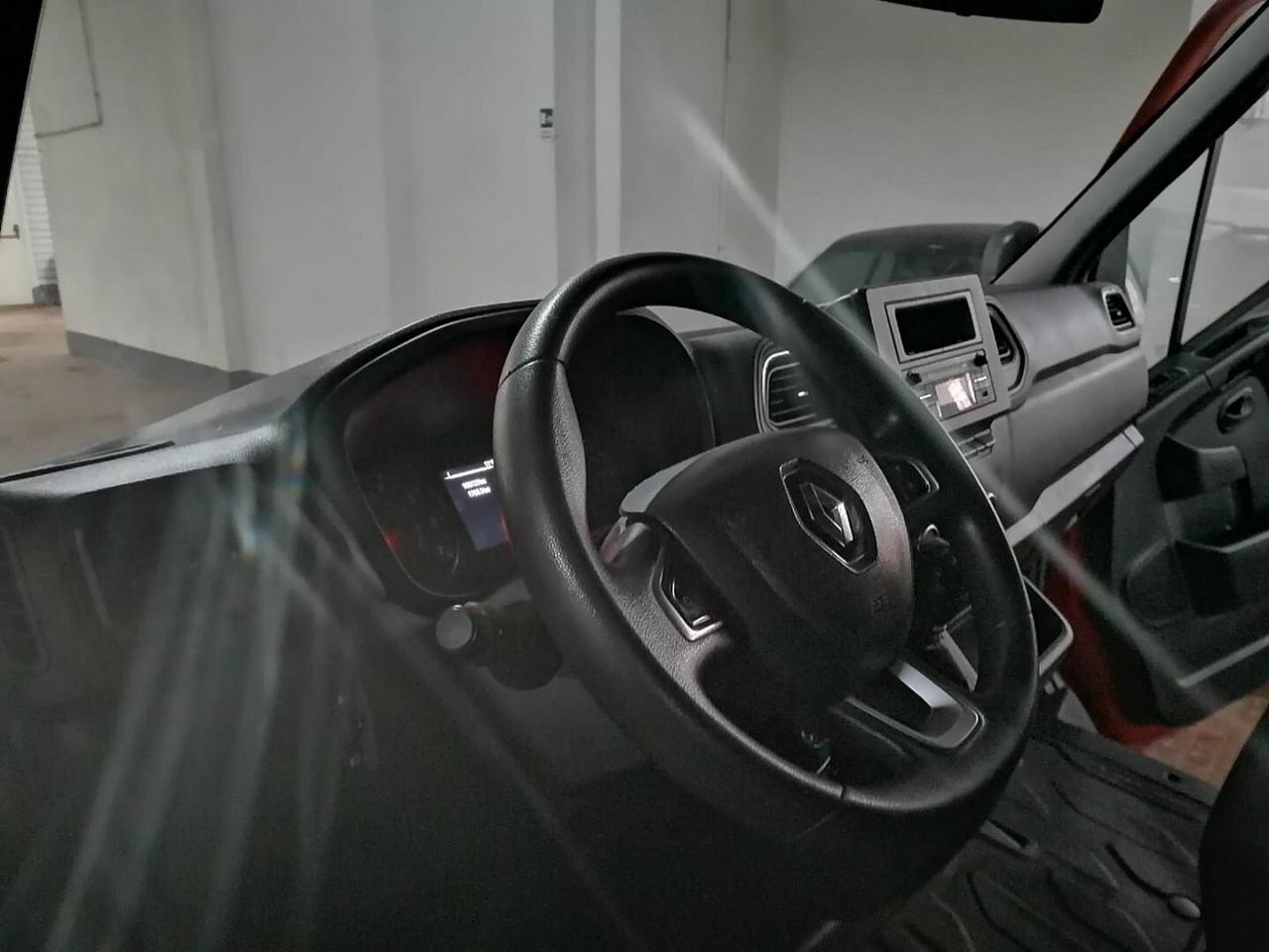 Renault Master T35 2.3 dci 145 cv L4