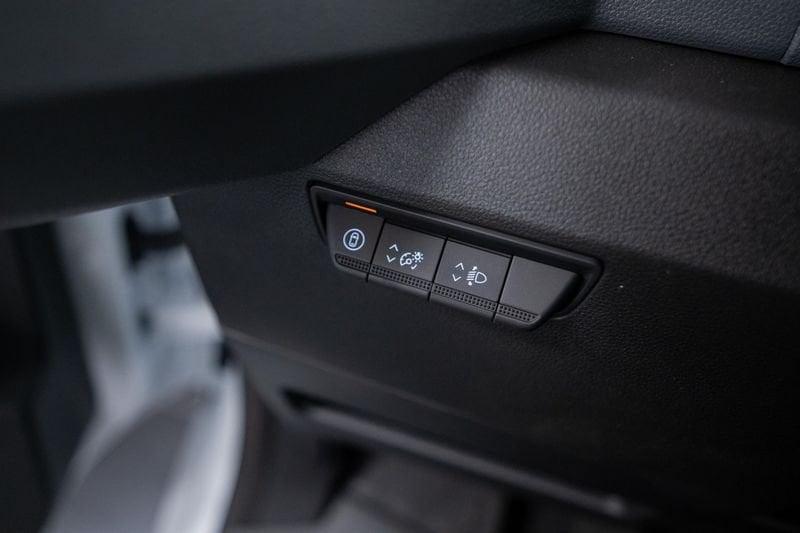 Renault Master Nuovo furgone M4HTFH 1 223 2M FG TA L2H2 T35 Blue dCi 130 E6E