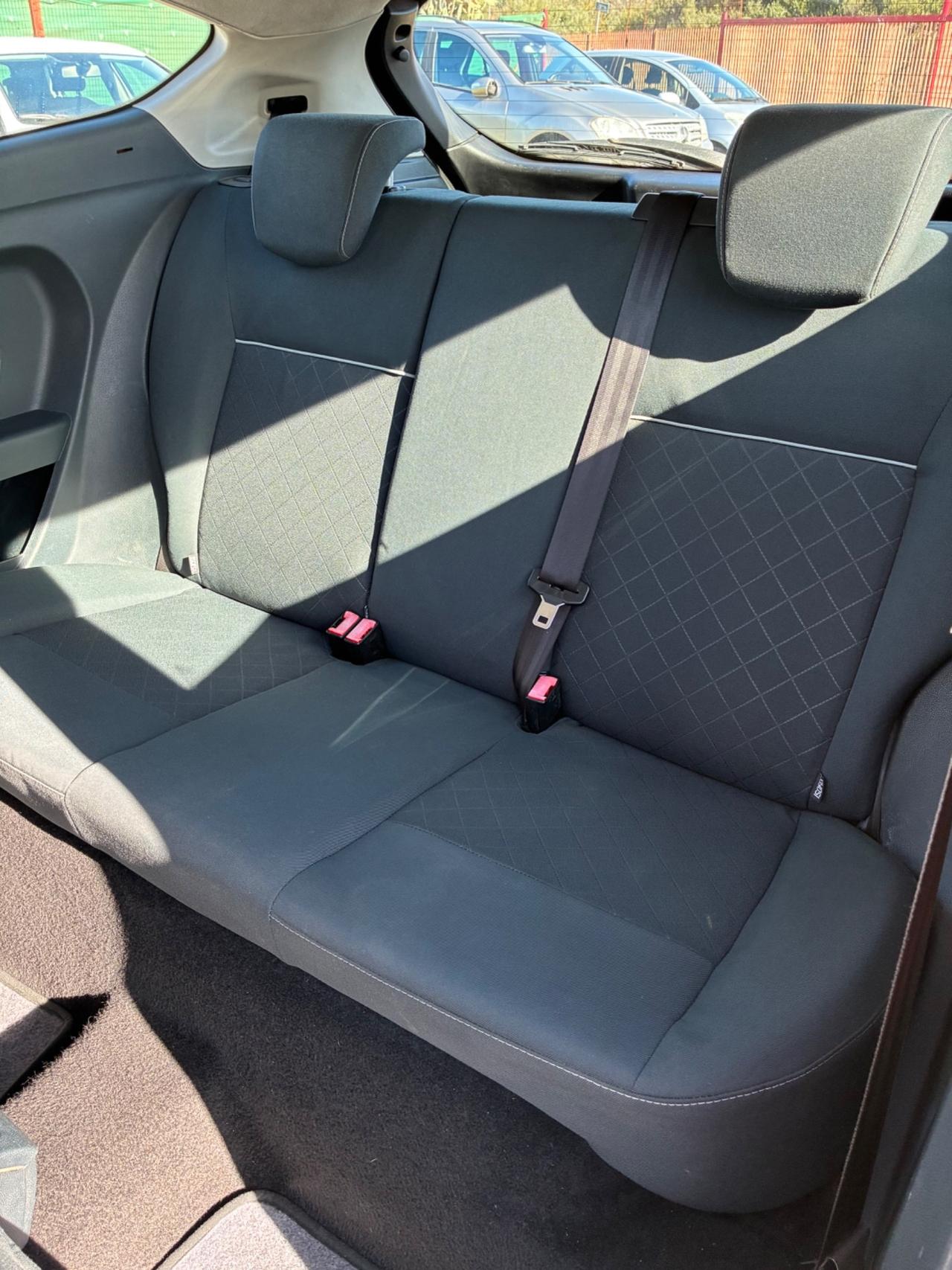 Ford Fiesta 1.4 TDCi 70CV 3 porte Titanium