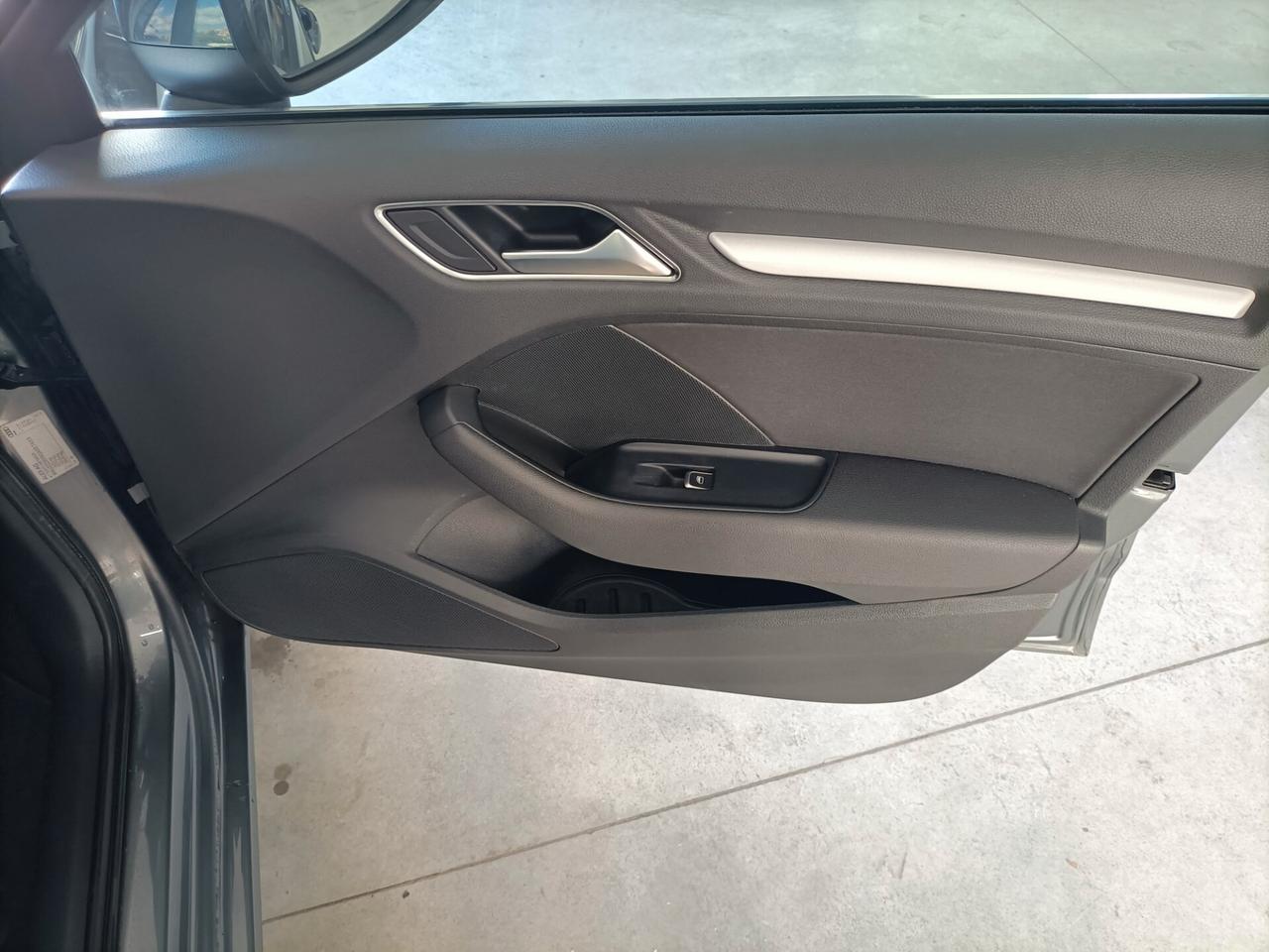 Audi A3 SPB 1.6 TDI CV 110 clean diesel Business 07/2015