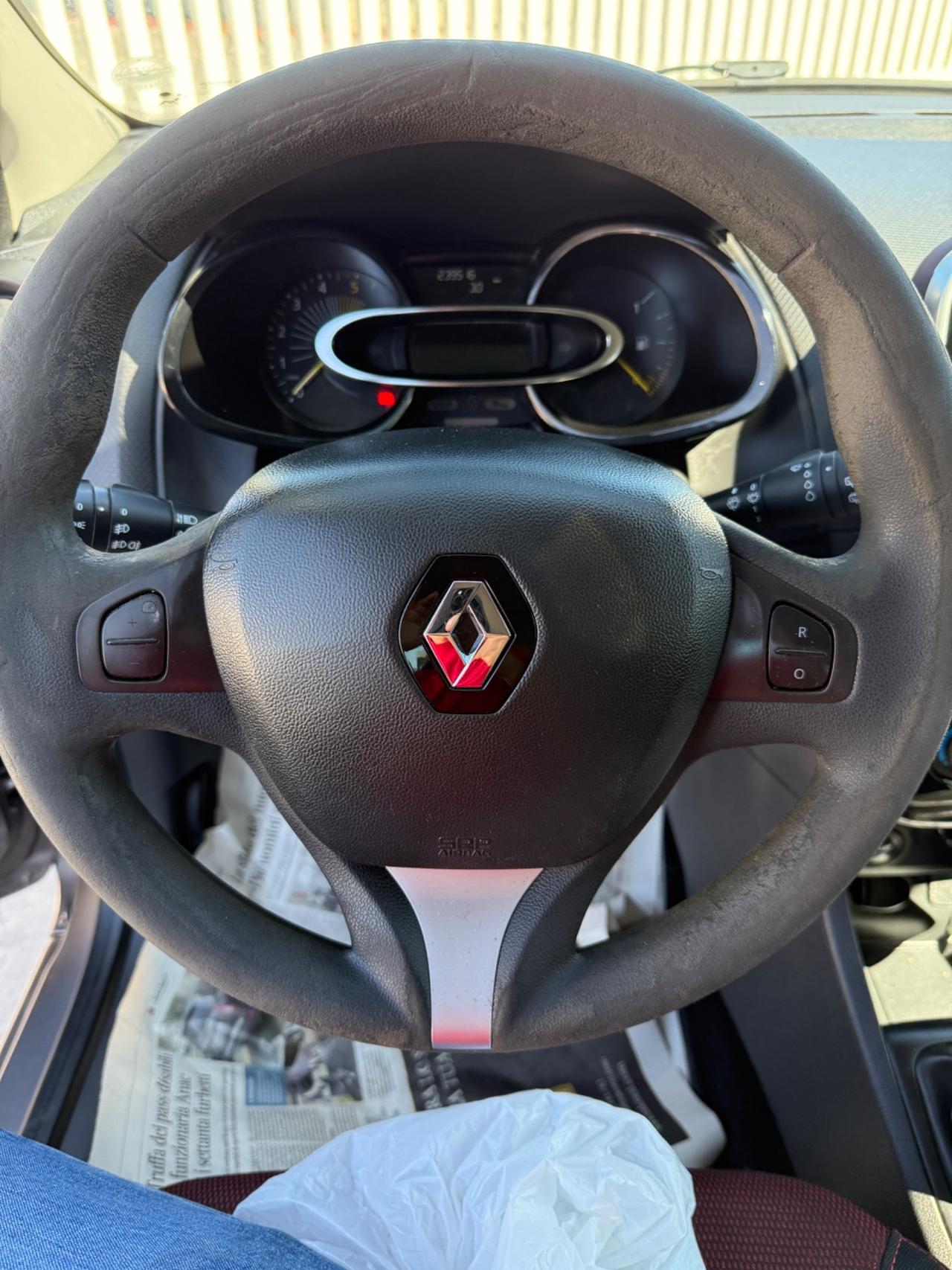 Renault Clio dCi 8V 75CV Autocarro 4 Posti