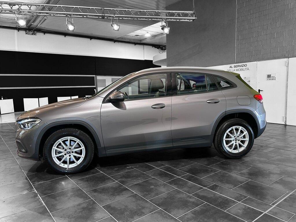 Mercedes GLA 200 200 D Business 8G-DCT