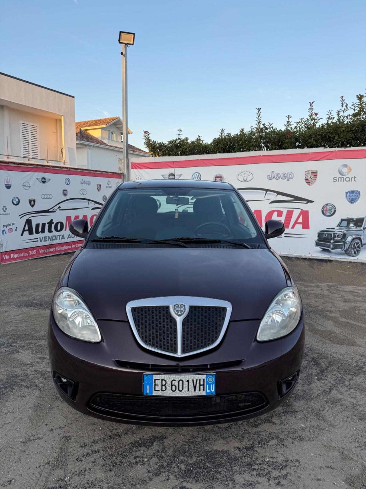 Lancia Ypsilon 1.3 MJT 75 CV Elle