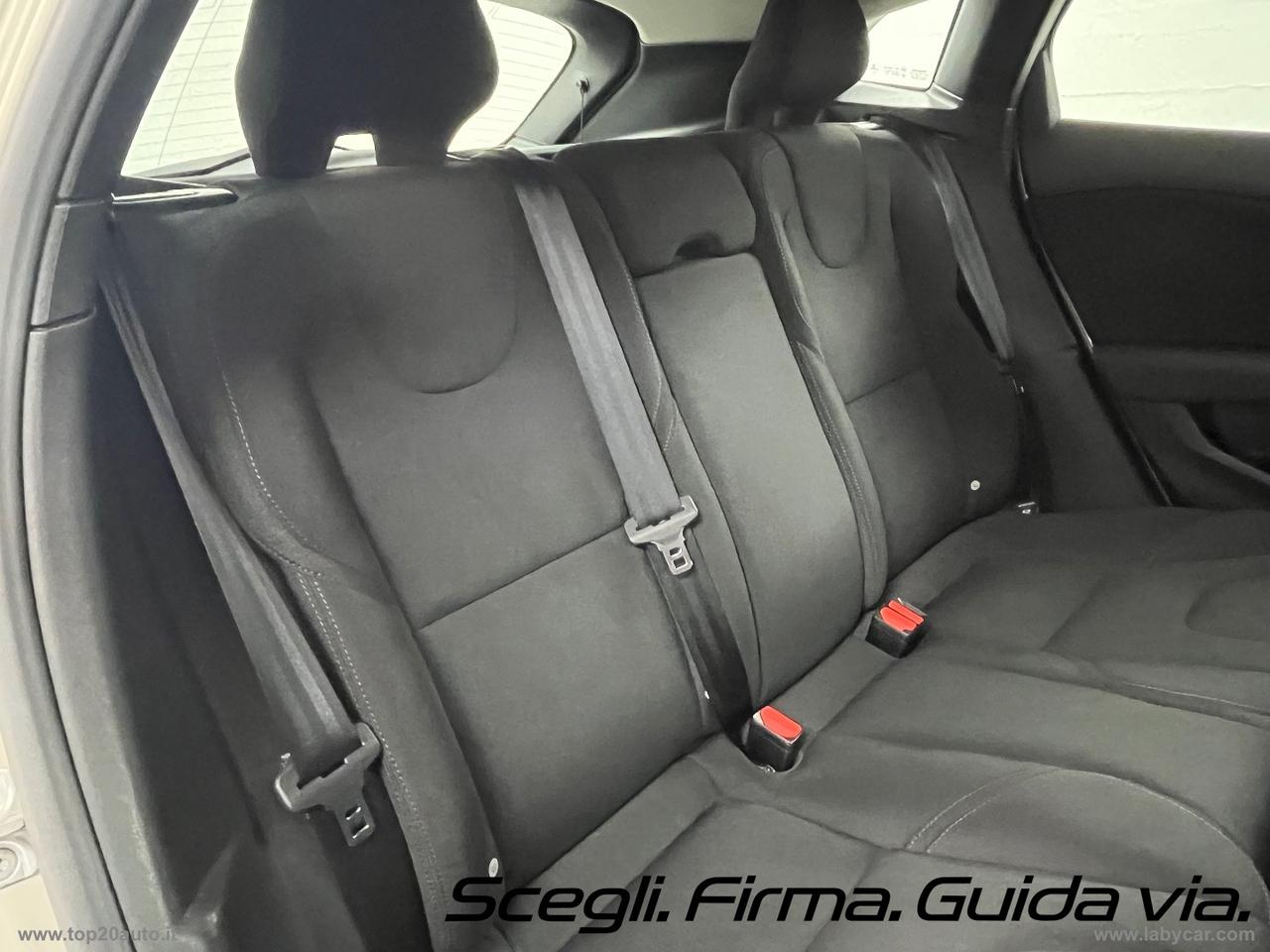 VOLVO V40 Cross Country D2 Geartronic Business