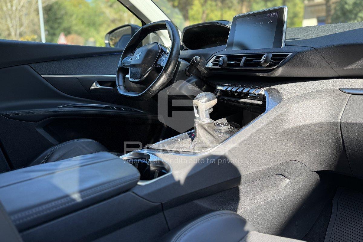 PEUGEOT 5008 BlueHDi 120 S&S Business