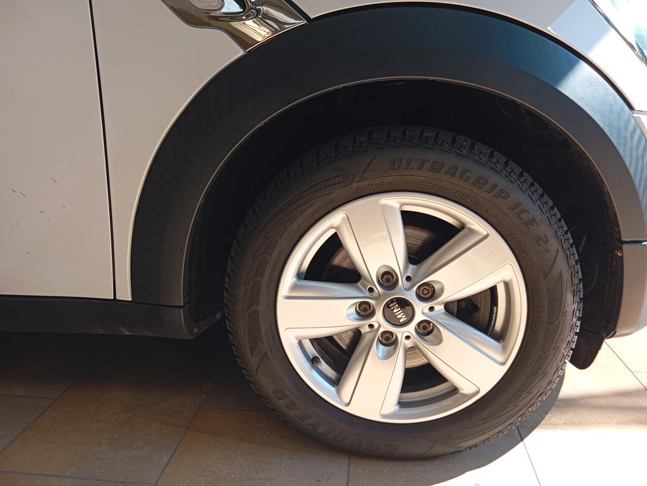 Mini One Countryman 1.6 Valuto permute