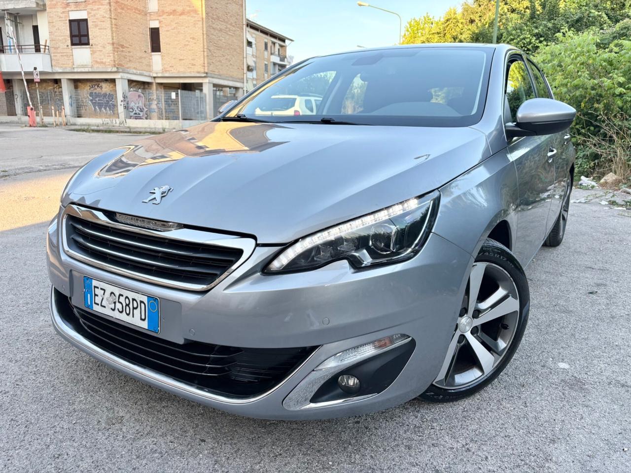 Peugeot 308 BlueHDi 1.6 120cv berlina