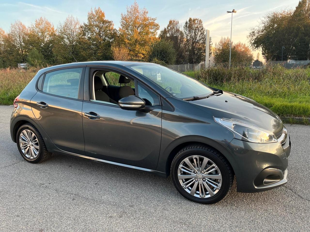 Peugeot 208 5 porte Active **NEOPATENTATO**