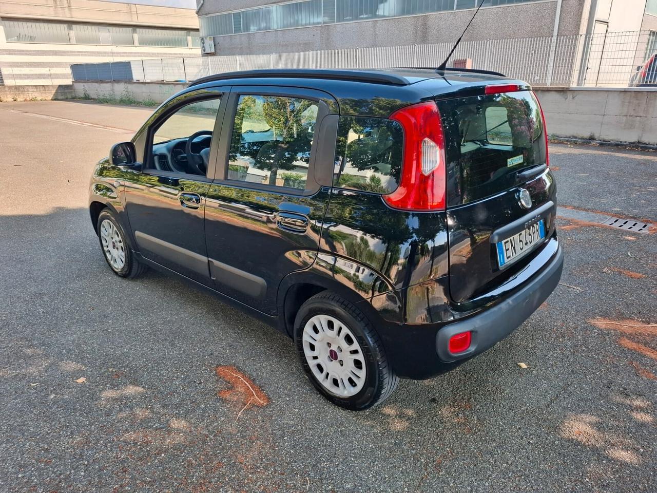 Fiat Panda 1.2 Dynamic SOLAMENTE 127.000 KM