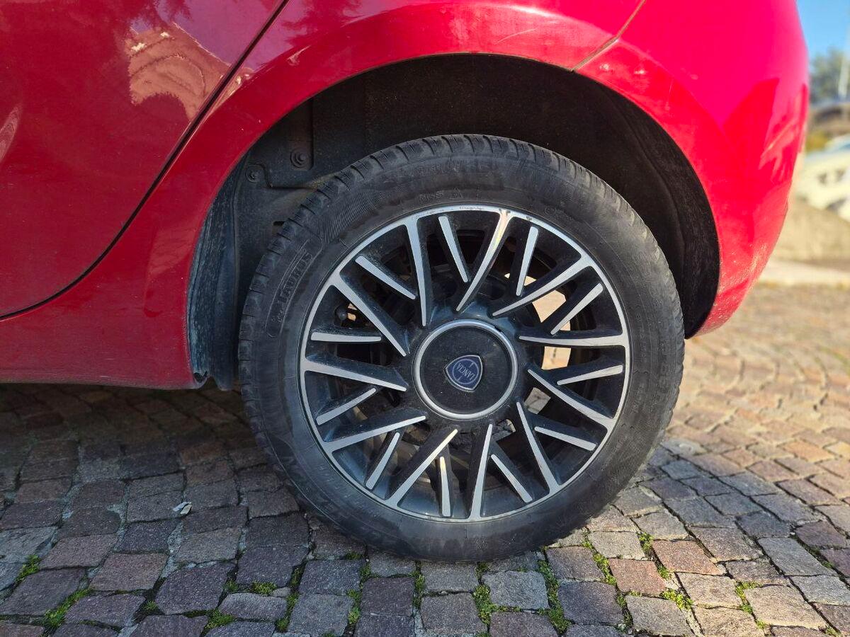 Lancia Ypsilon 1.2 8v Platinum 69cv E6