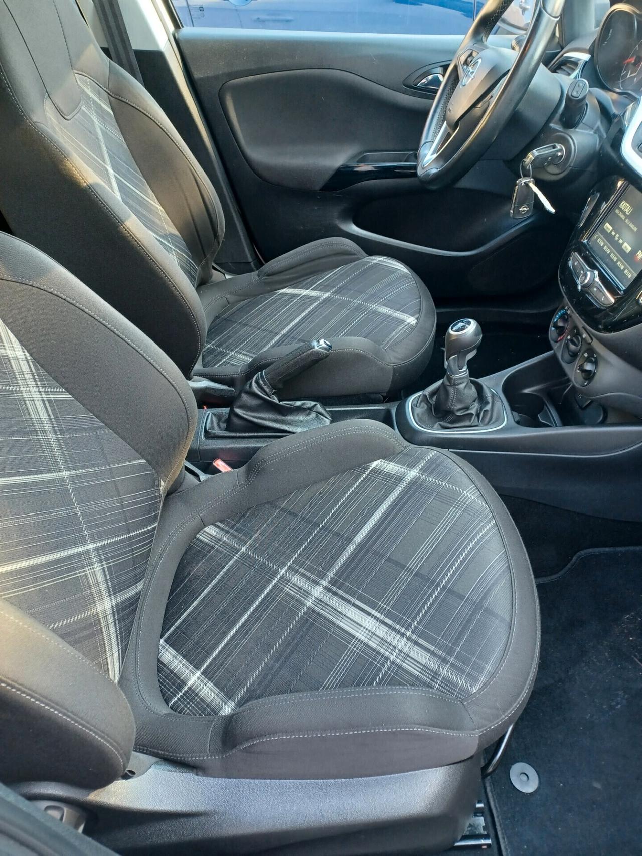 Opel Corsa 1.2 5 porte ANNO 2016 solo 69000 km