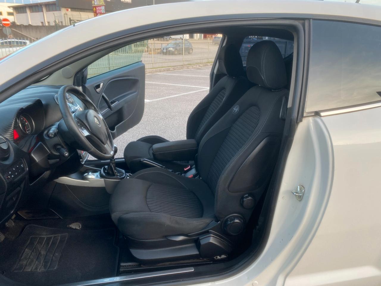 Alfa Romeo MiTo 1.4i GPL Distinctive Sport Pack OK NEOPATENTATI