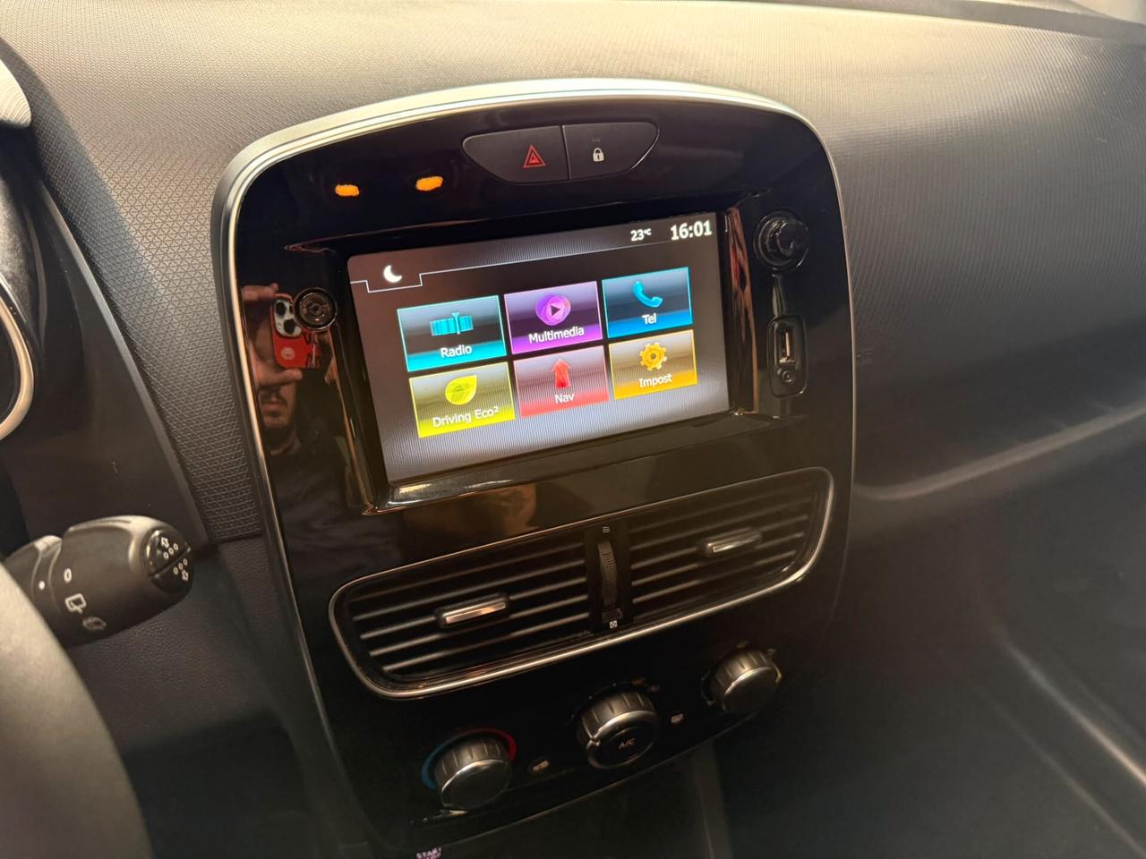 Renault Clio dCi 8V 90 CV 5 porte Moschino Intens