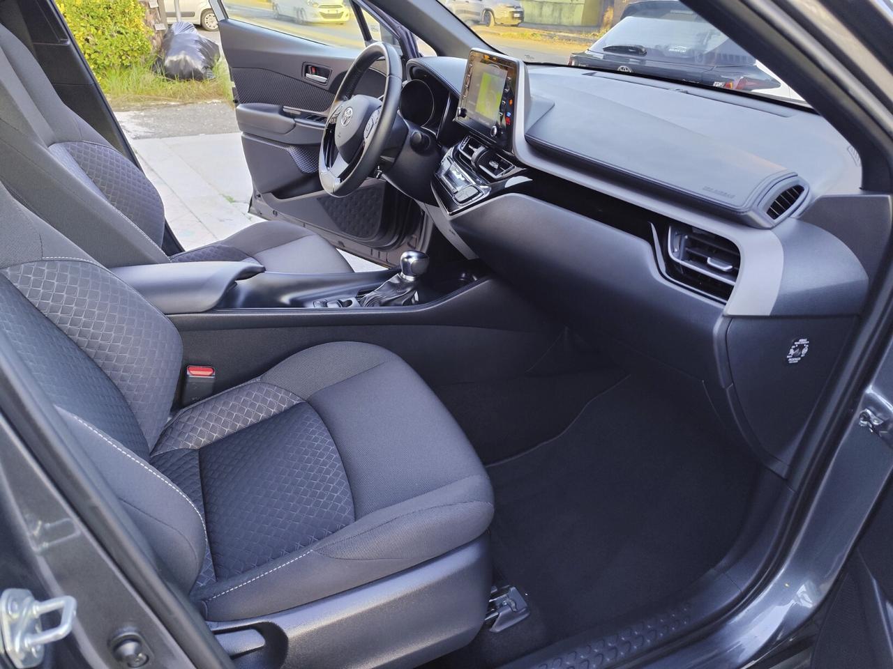 Toyota C-HR 1.8 Hybrid E-CVT Business