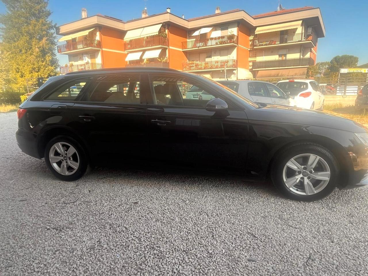 Audi A4 Avant 2.0 TDI 150 CV S tronic