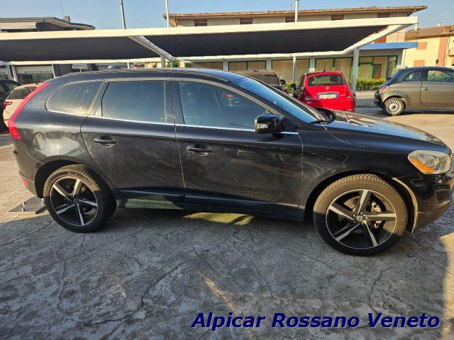 VOLVO XC60 D3 AWD Momentum