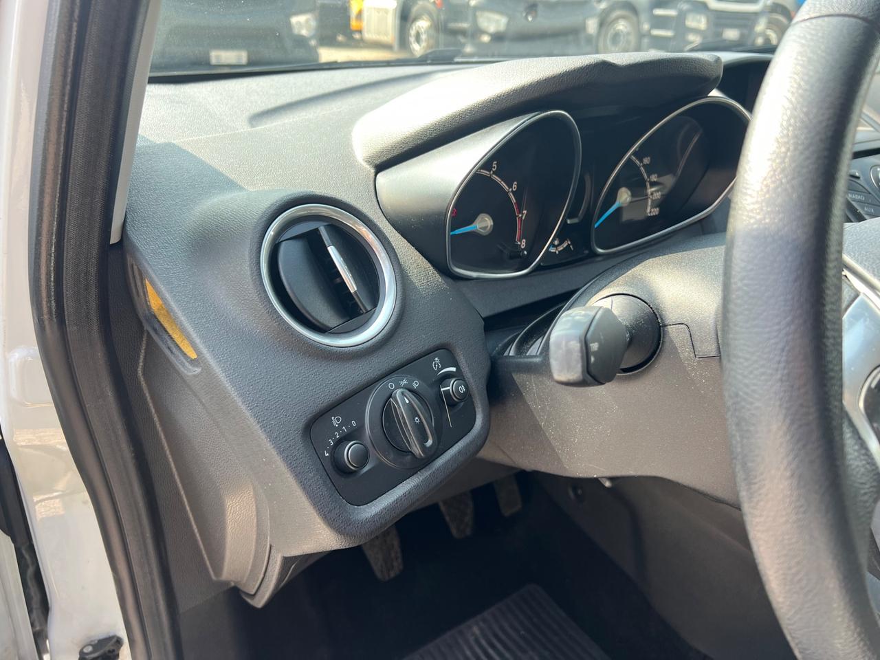 Ford Fiesta 1.2 60CV 3 porte Titanium