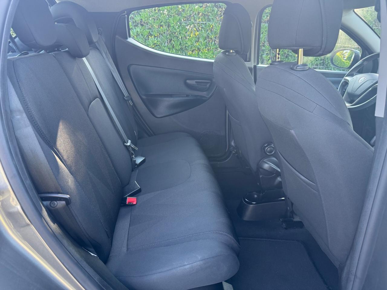 Lancia Ypsilon 1.2 69 CV 5 porte S&S Gold