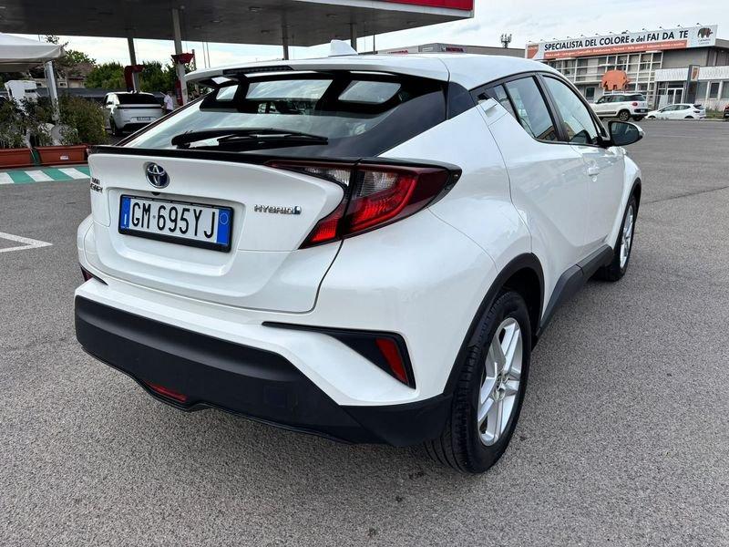 Toyota C-HR C-HR 1.8 Hybrid E-CVT Active