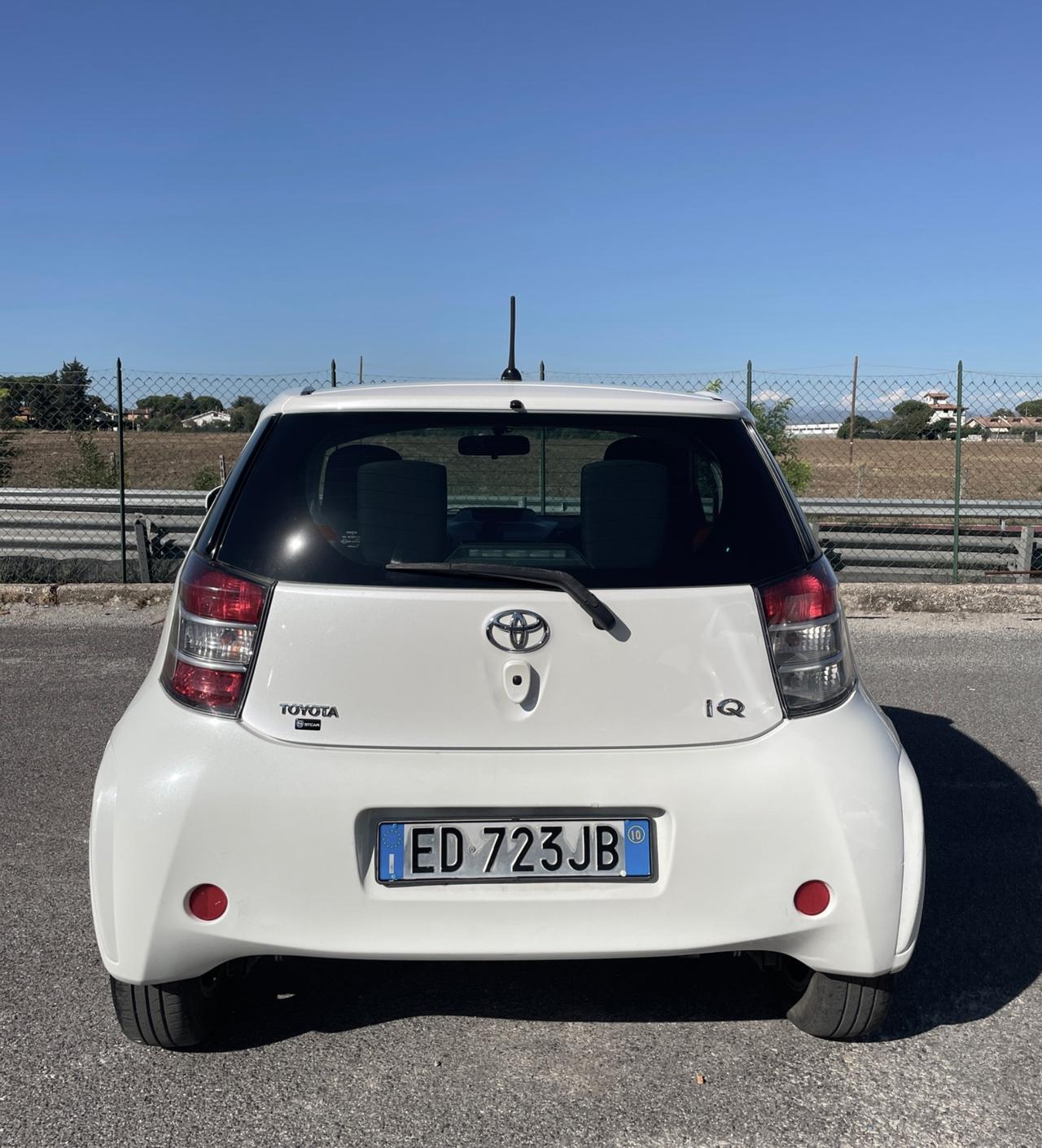 Toyota iQ 1.0