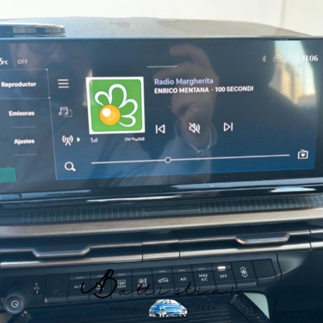 Lancia Ypsilon Hybrid e-DCT