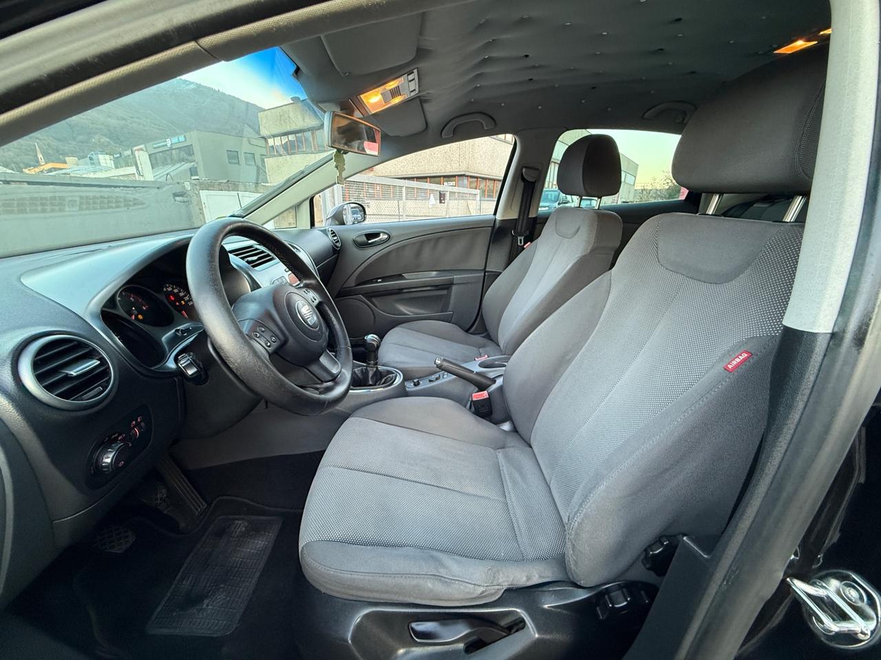 Seat Leon 1.9 TDI Stylance 105CV OK NEOPATENTATI