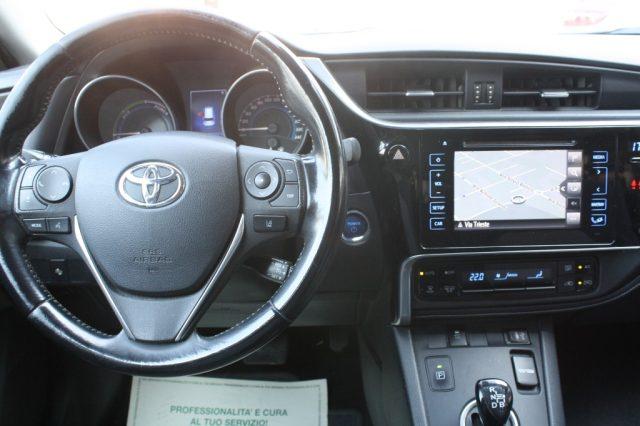 TOYOTA Auris Touring Sports 1.8 Hybrid Lounge