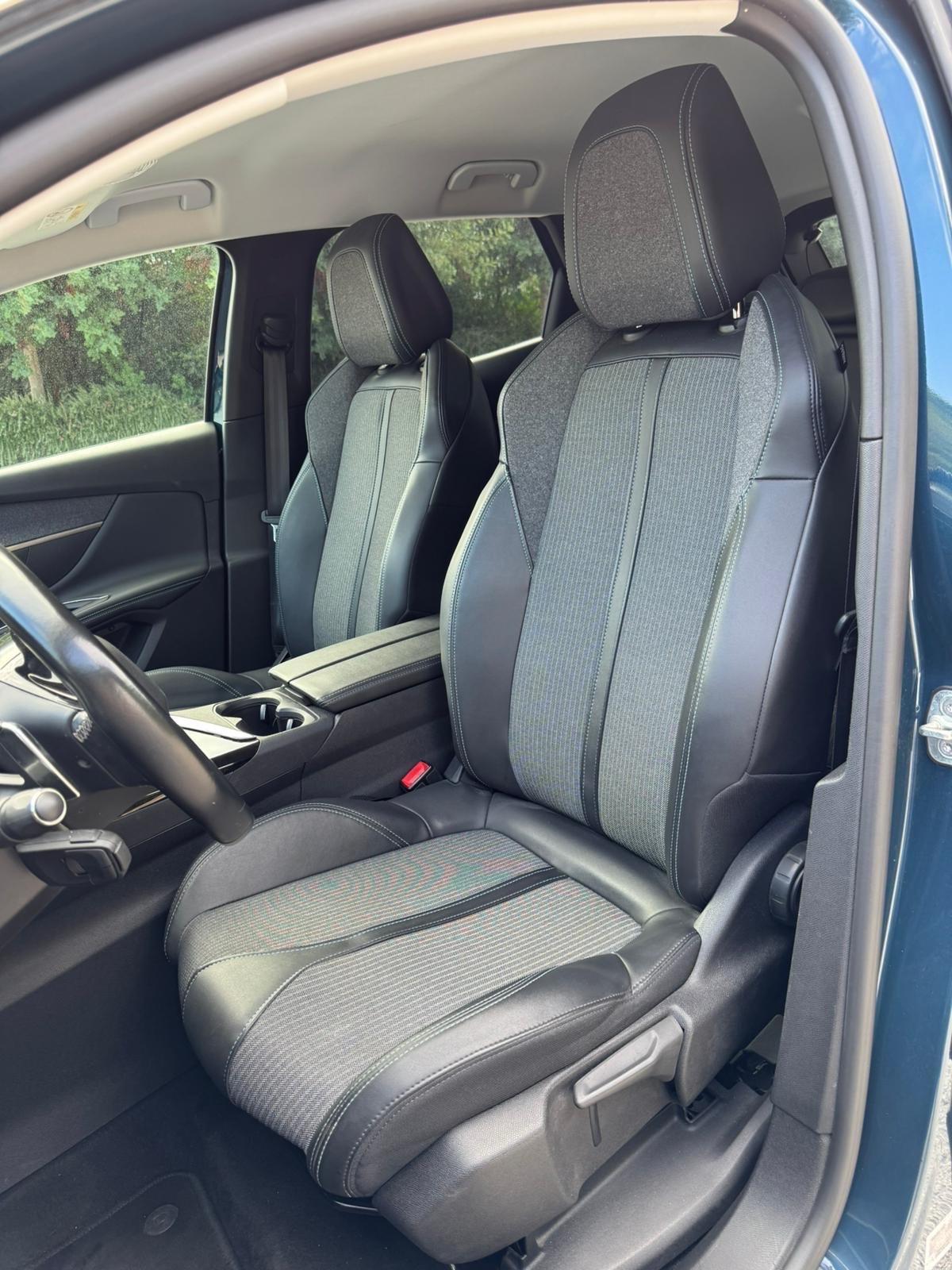 Peugeot 3008 BlueHDi 130 S&S EAT8 Allure Pack