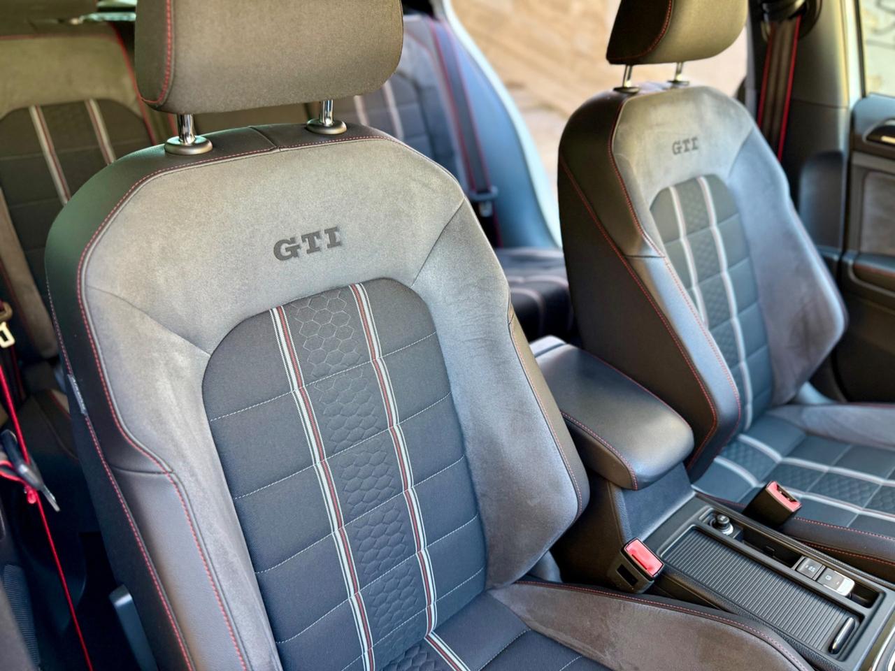 Volkswagen Golf GTI Clubsport 2.0 TSI DSG 265CV 5p. IVA ESPOSTA DEDUCIBILE