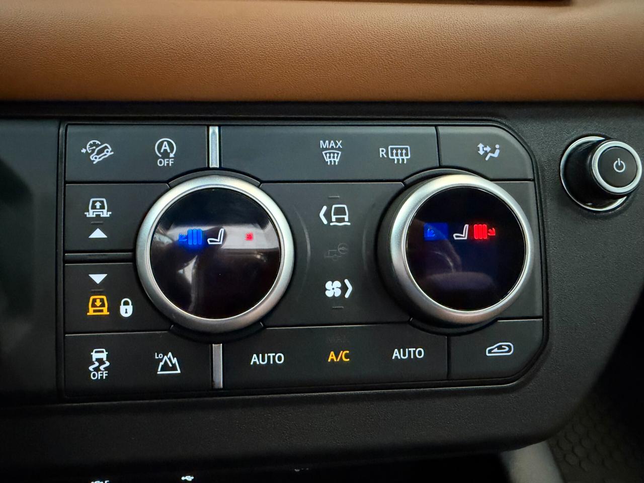 Land Rover Defender 110 3.0D I6 250 CV AWD Auto X-Dynamic HSE GANCIO TRAINO TETTO APRIBILE