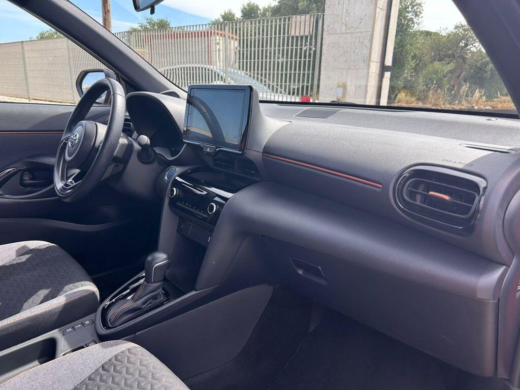 Toyota Yaris Cross 1.5 Hybrid Orange Edition