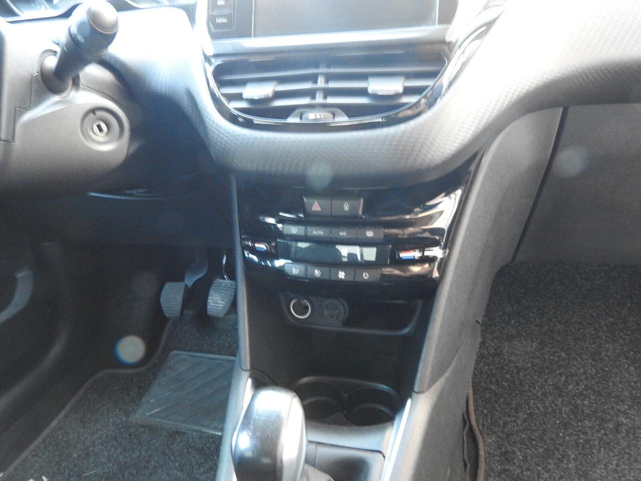 Peugeot 208 1.6BlueHDi 75CV 5 porte Allure NEOP.