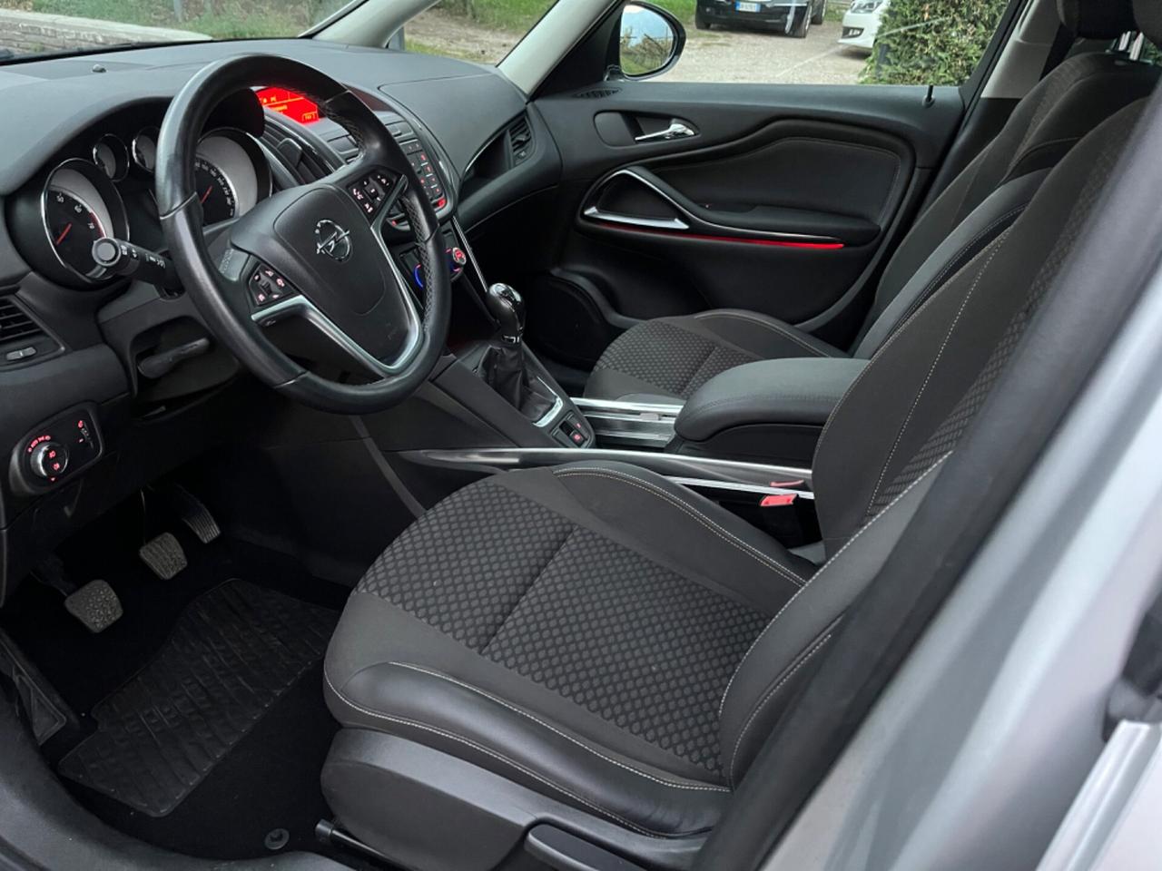 Opel Zafira Tourer 1.4 T 120CV gancio