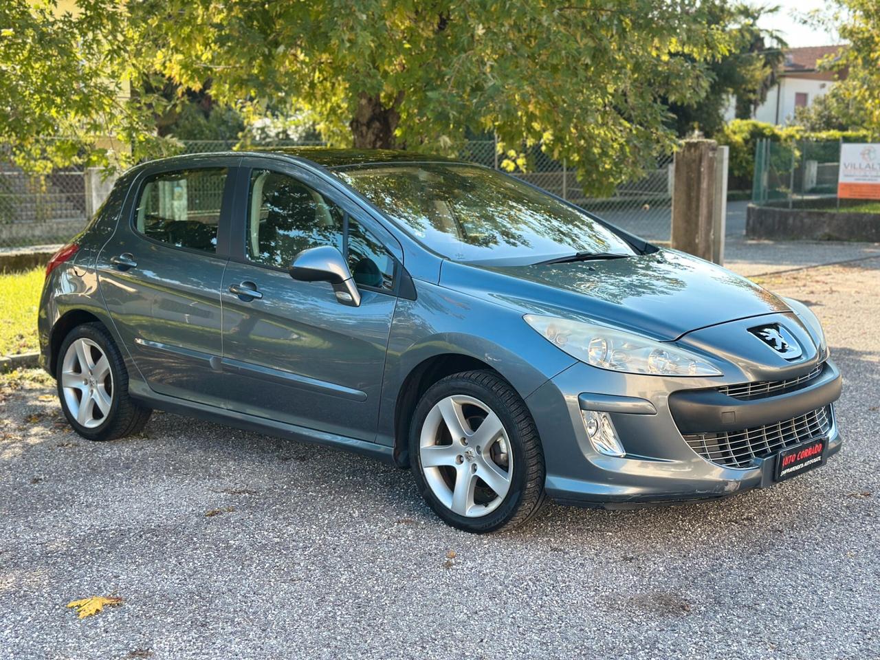 Peugeot 308 1.6 HDi 110CV 5p. Ciel Féline 2008