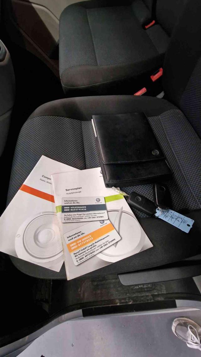 VOLKSWAGEN Transporter 2.0 TDI 102CV 9 POSTI IVA INCLUSA DOPPIA PORTA