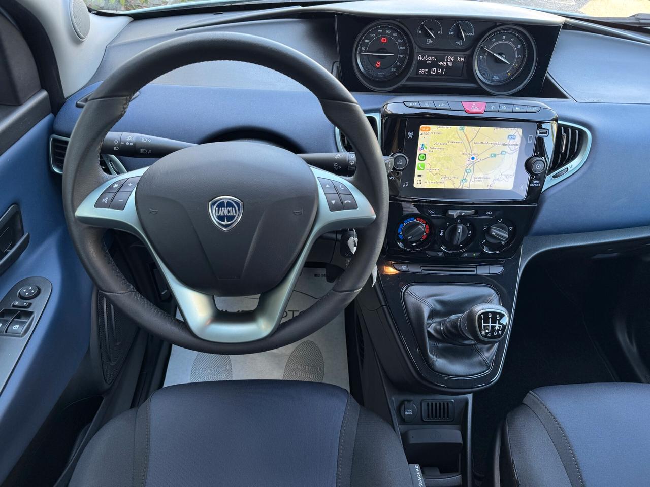 Lancia Ypsilon 1.0 firefly hybrid Platino / NO VINCOLI