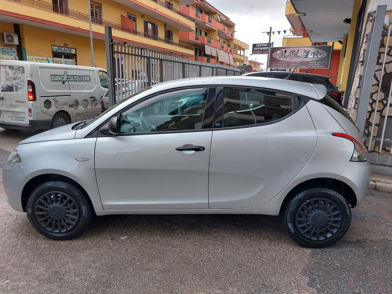 Lancia Ypsilon 5 porte Ecochic Elefantino Blu GAS