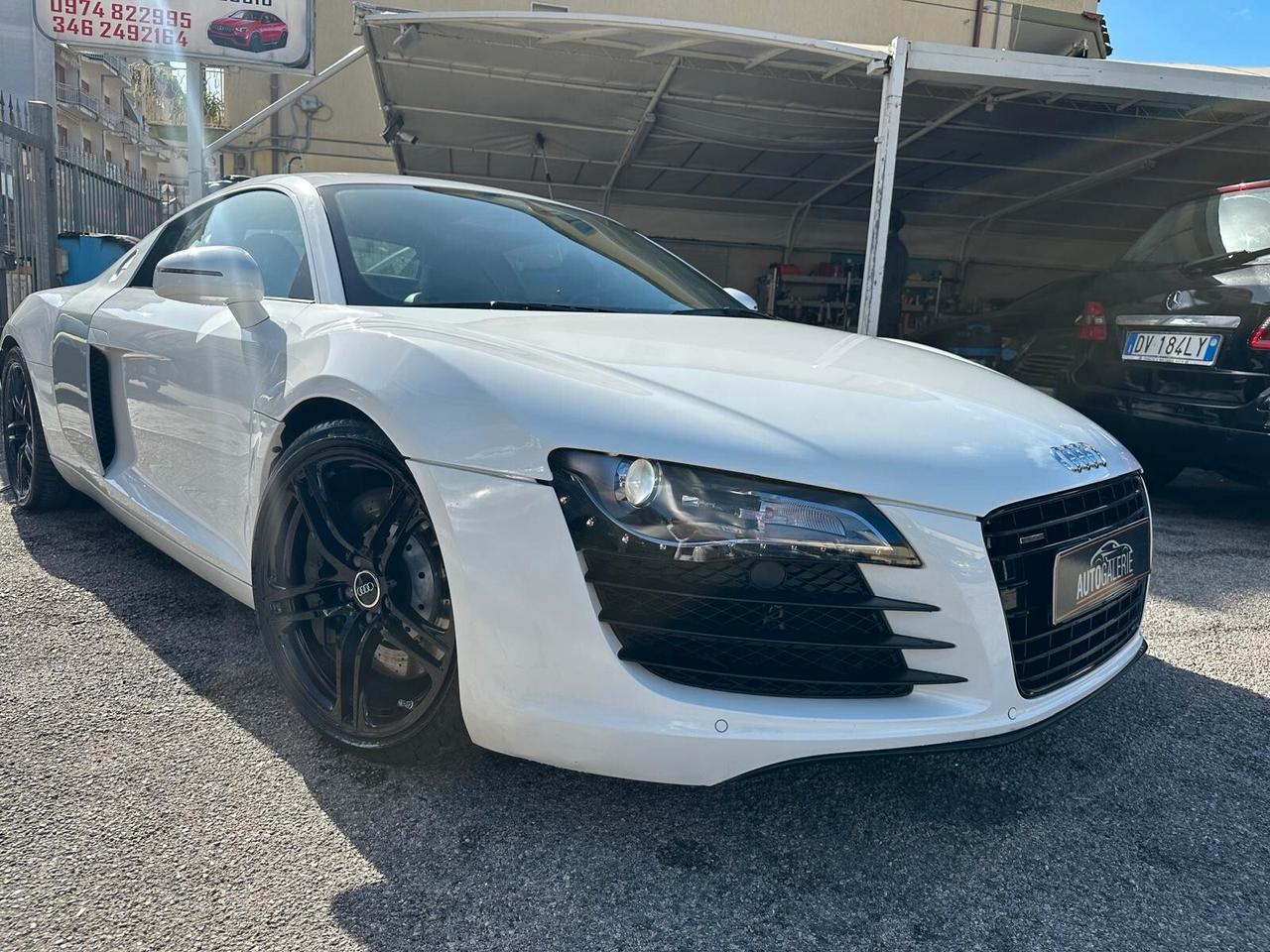 Audi R8 4.2 V8 FSI quattro R tronic