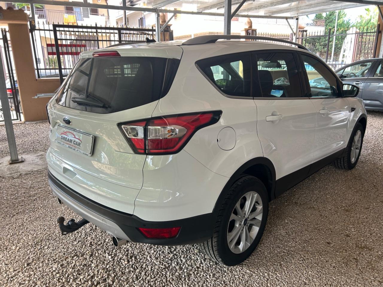 Ford Kuga 1.5 TDCI 120 CV S&amp;amp;amp;S 2WD Powershift Titanium