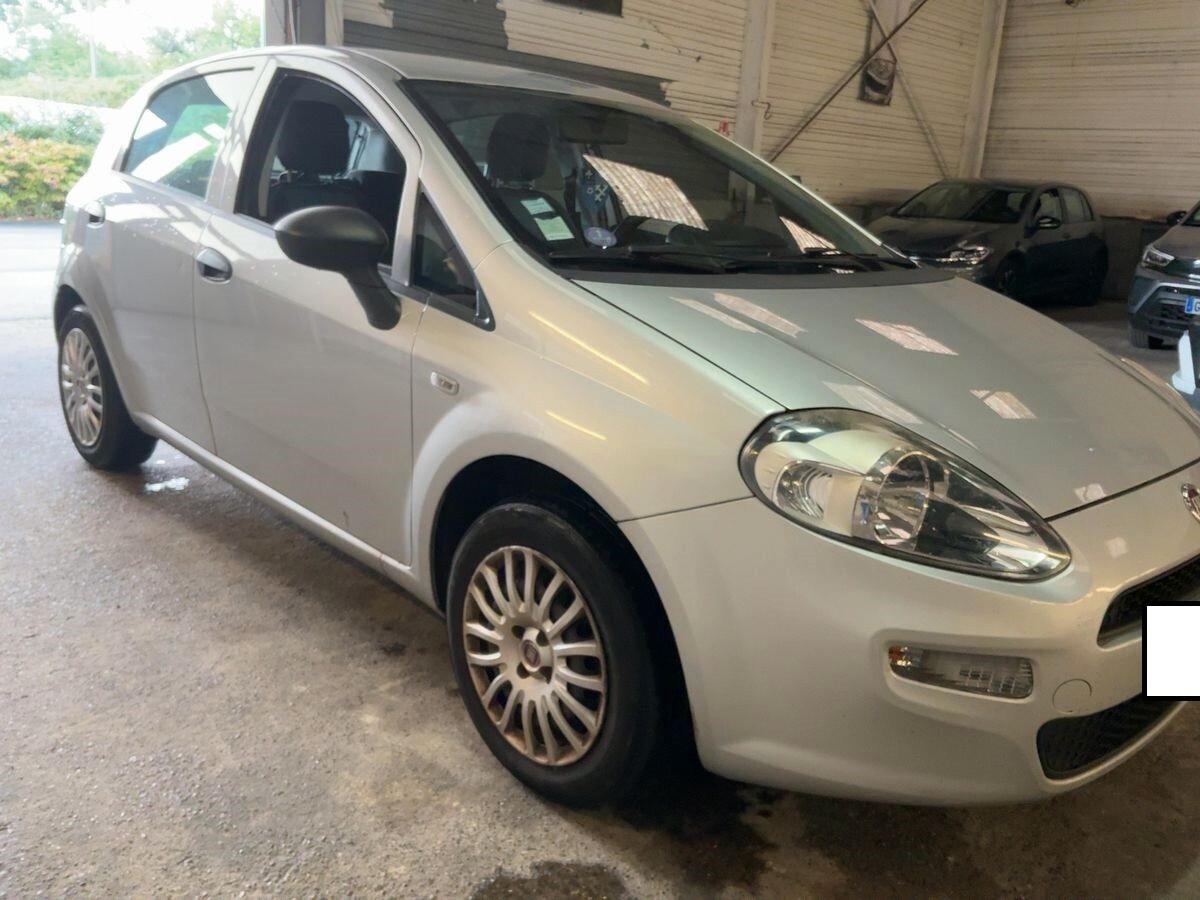 Fiat Punto BENZINA NAVIGATORE