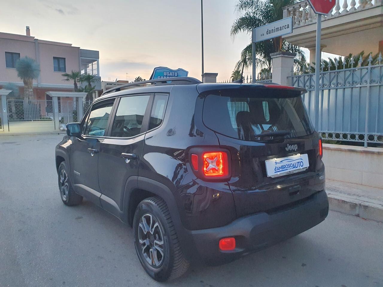 Jeep Renegade 1.6 M-Jet 120cv Longitude DDCT my'19