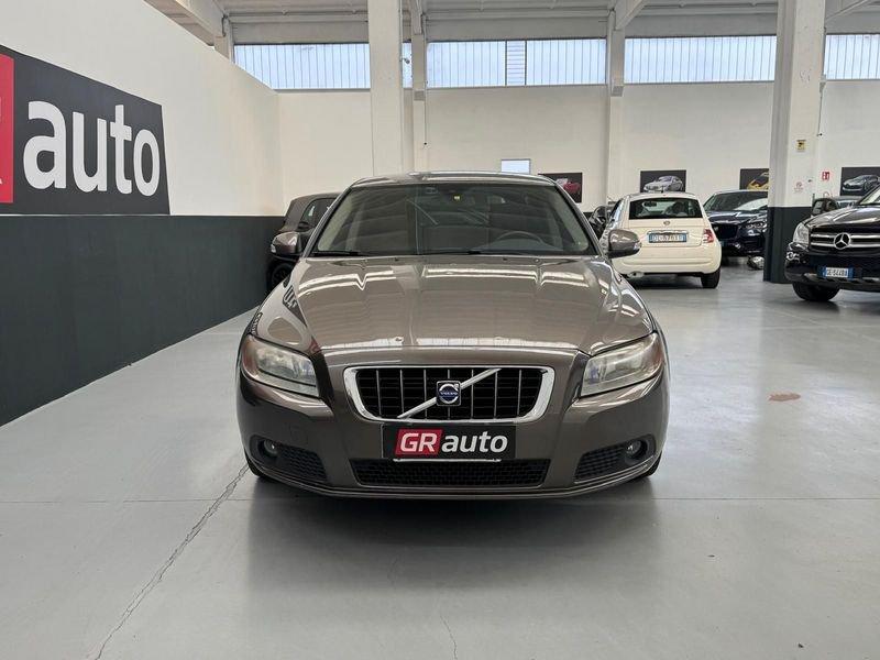 Volvo V70 V70 2.4 d5 Summum 185cv