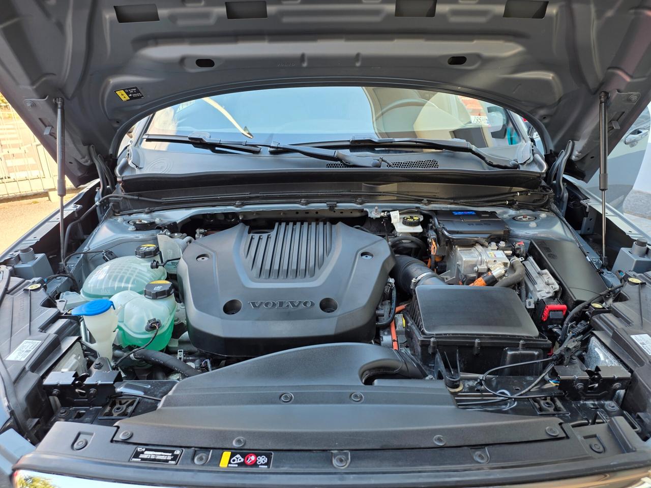 Volvo XC40 1.5 T4 Recharge/IBRIDA PLUG-IN/SERVICE VOLVO!