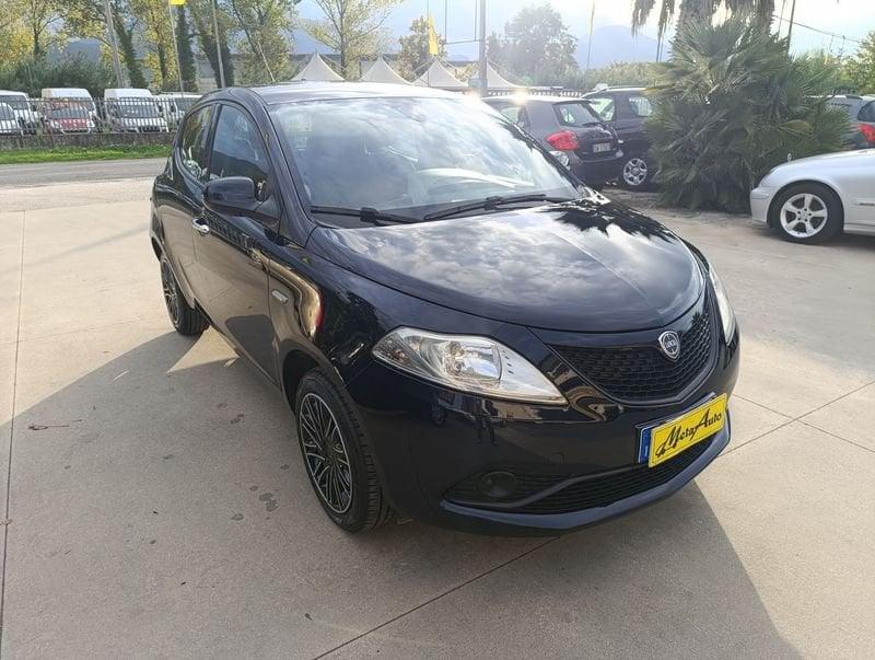 Lancia Ypsilon 1.2 69 CV 5 porte GPL Ecochic Gold