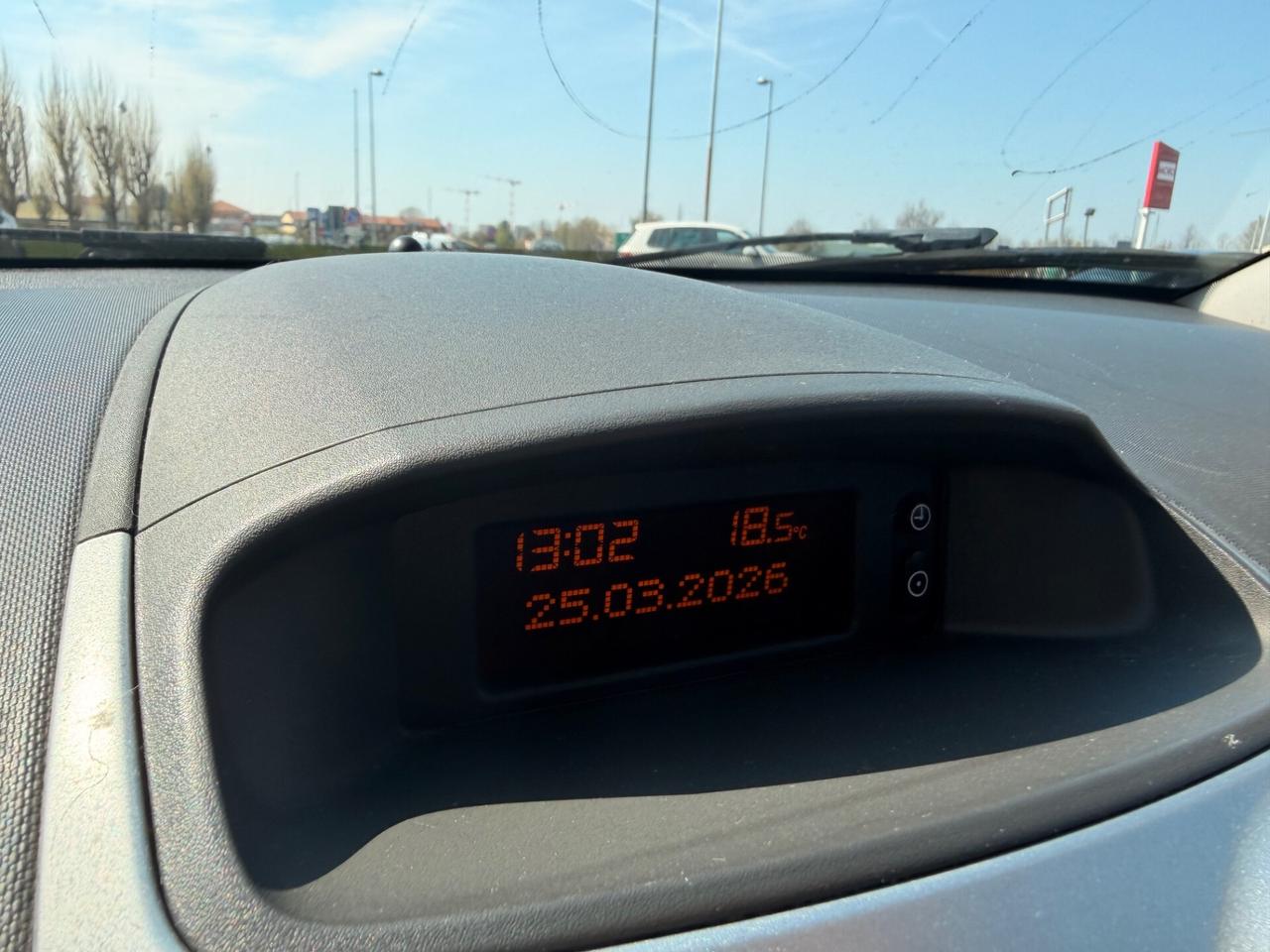 Opel Corsa 1.2 5 porte Club CAMBIO AUTOMATICO